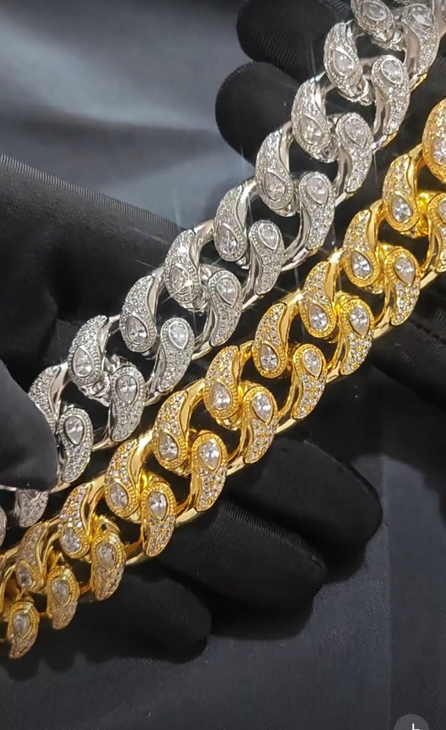 fully iced bandana cuban links diamond necklace chain blueface rapper custom jewelers Avianne