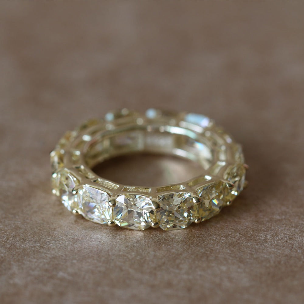 kylie jenner travis scott eternity ring band 5mm VVS AAA ifandco shopgld gold ring