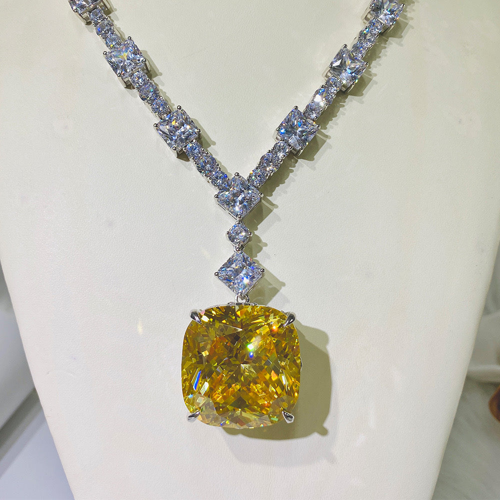 Beyoncé's Tiffany & Co diamond necklace is worth $30 million harpersbazaar.com tiffany yellow diamond necklace beyonce' from The 128-carat yellow diamond was worn by Hepburn during the Breakfast At Tiffany's press tour in 1961, and was seen again on Lady Gaga