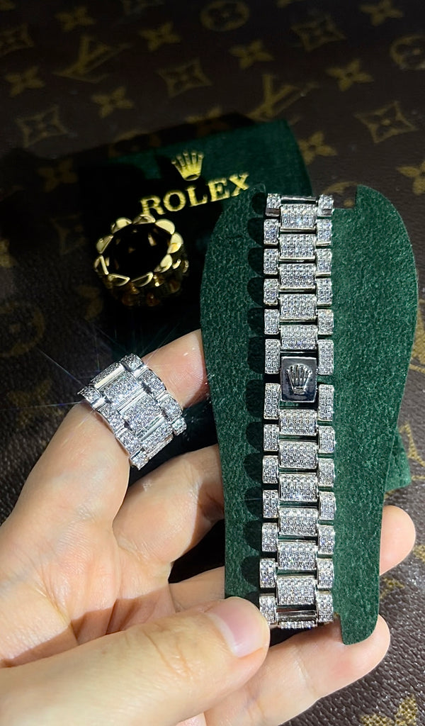 Fully iced Presidential ring - Silver