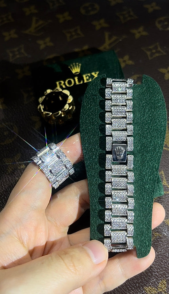 Fully iced Presidential ring - Silver