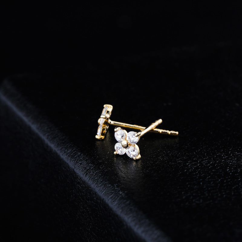 diamond stud earrings yellow gold vvs ifandco custom jewelers 