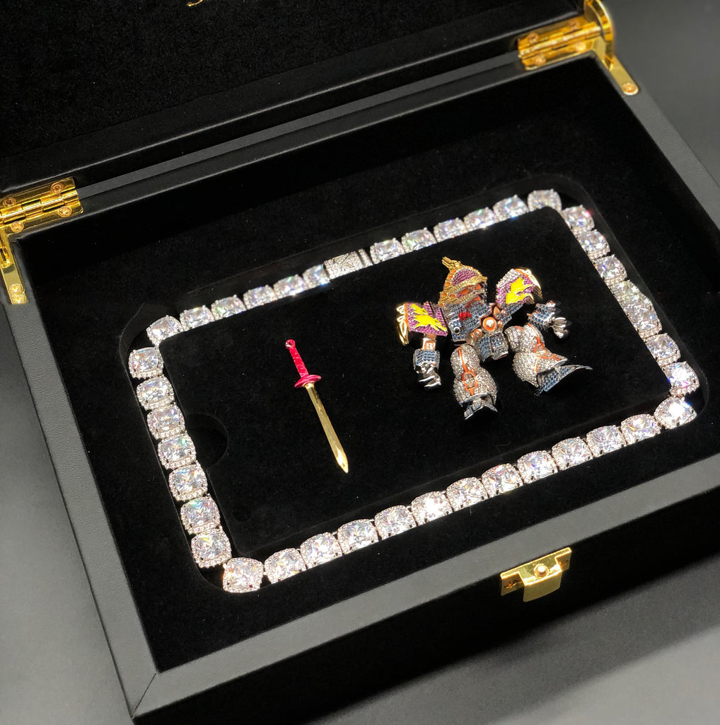 fully iced Mashin Hero Wataru Ryujinmaru fully iced and glow in the dark pendant necklace diamond chain set