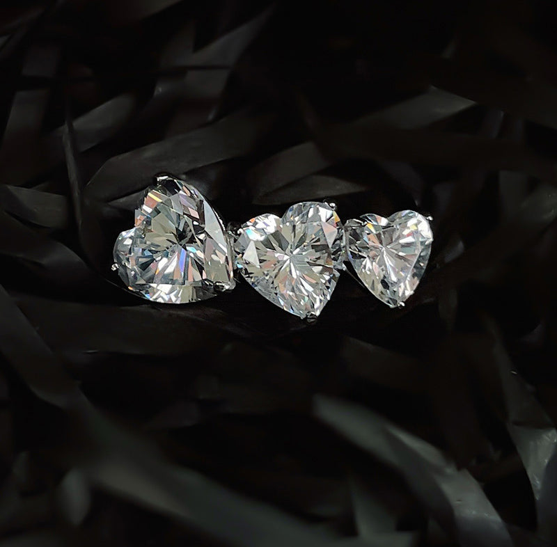 Kylie Jenner signature heart eternity ring diamond vvs shopgld ifandco travis scott Stormi harry winston HW