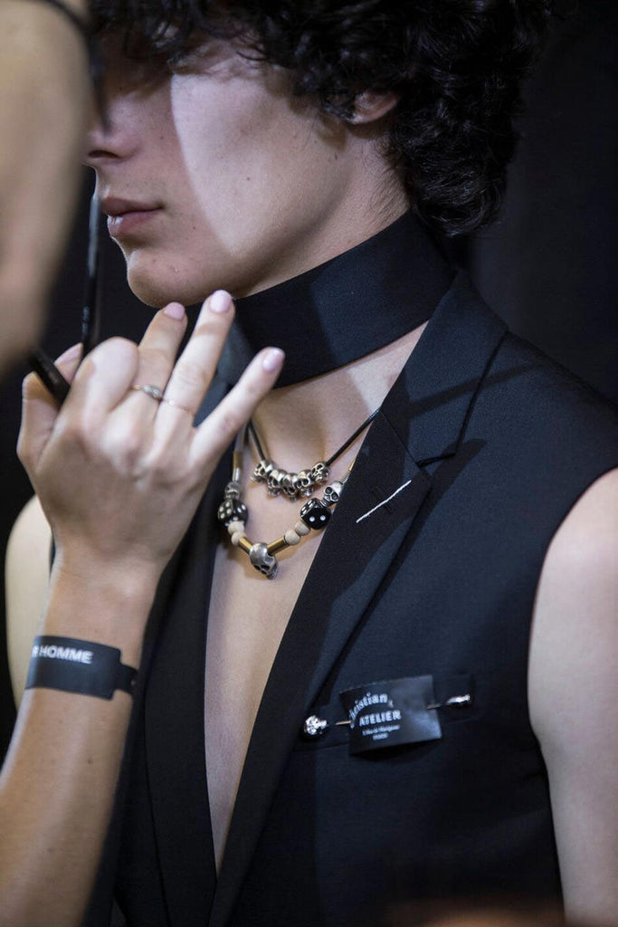 asap rocky jewelry pearl necklace dice skull chain choker playboi carti vlone