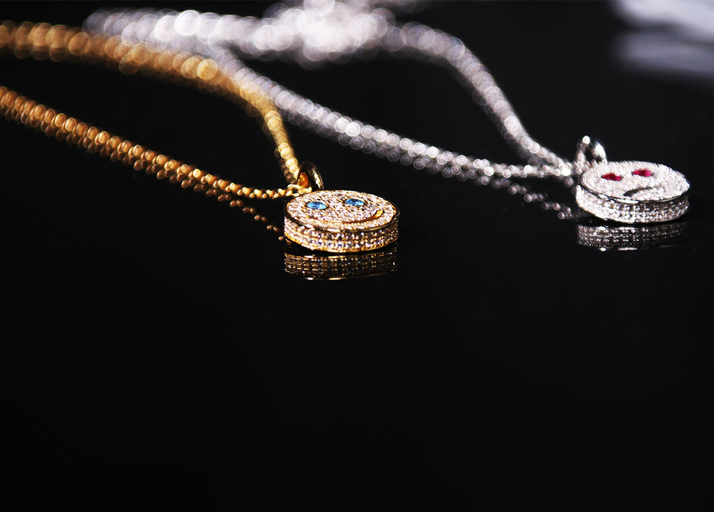 eyefunny smiling face thunder pendant necklace chain diamond jbalvin kim jones clot virgil offwhite