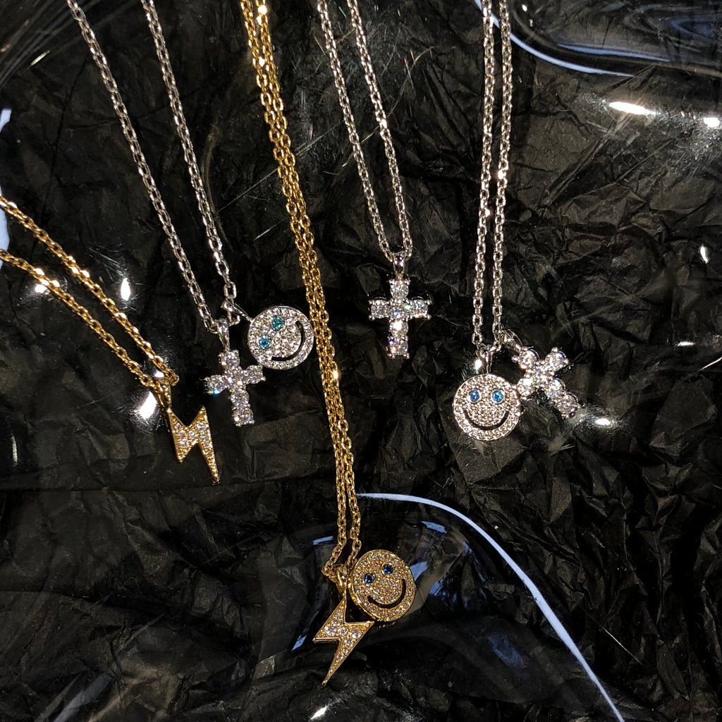 eyefunny smiling face thunder pendant necklace chain diamond jbalvin kim jones clot virgil offwhite