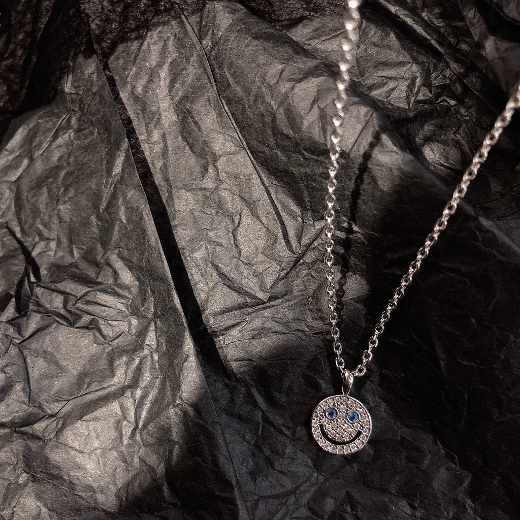 eyefunny smiling face thunder pendant necklace chain diamond jbalvin kim jones clot virgil offwhite