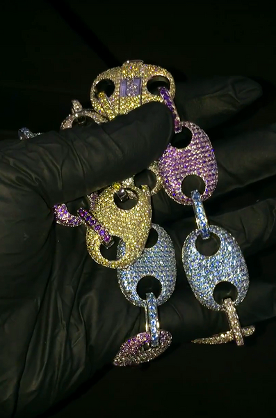 Iced gucci link necklace shop