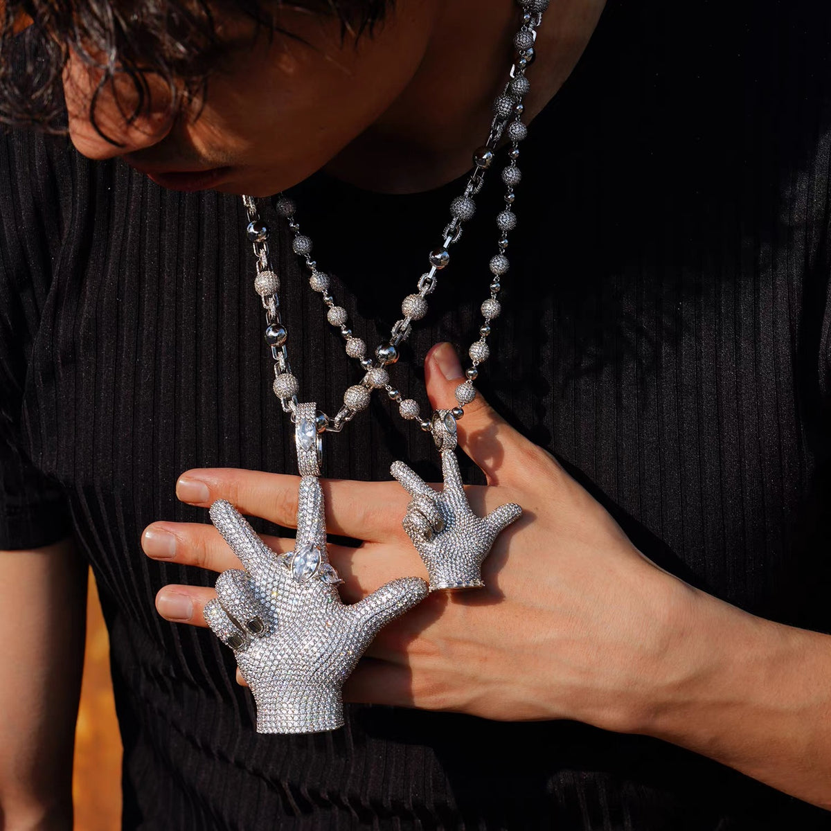 Playboi Carti YVL chain, Kai Cenat YVL pendant, Young Vamp Life jewelry, iced out hand sign necklace, hip hop diamond pendant, 90mm hip hop chain, street wear mens jewelry, VVS replica rap chains.