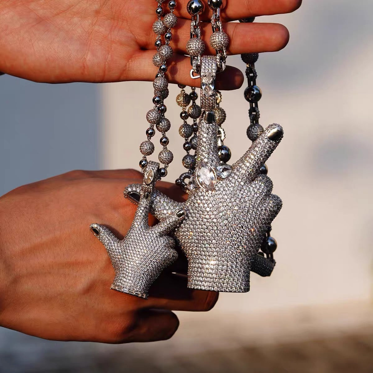 Playboi Carti YVL chain, Kai Cenat YVL pendant, Young Vamp Life jewelry, iced out hand sign necklace, hip hop diamond pendant, 90mm hip hop chain, street wear mens jewelry, VVS replica rap chains.