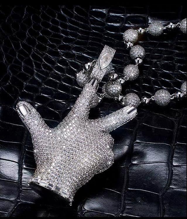 Playboi Carti YVL chain, Kai Cenat YVL pendant, Young Vamp Life jewelry, iced out hand sign necklace, hip hop diamond pendant, 90mm hip hop chain, street wear mens jewelry, VVS replica rap chains.