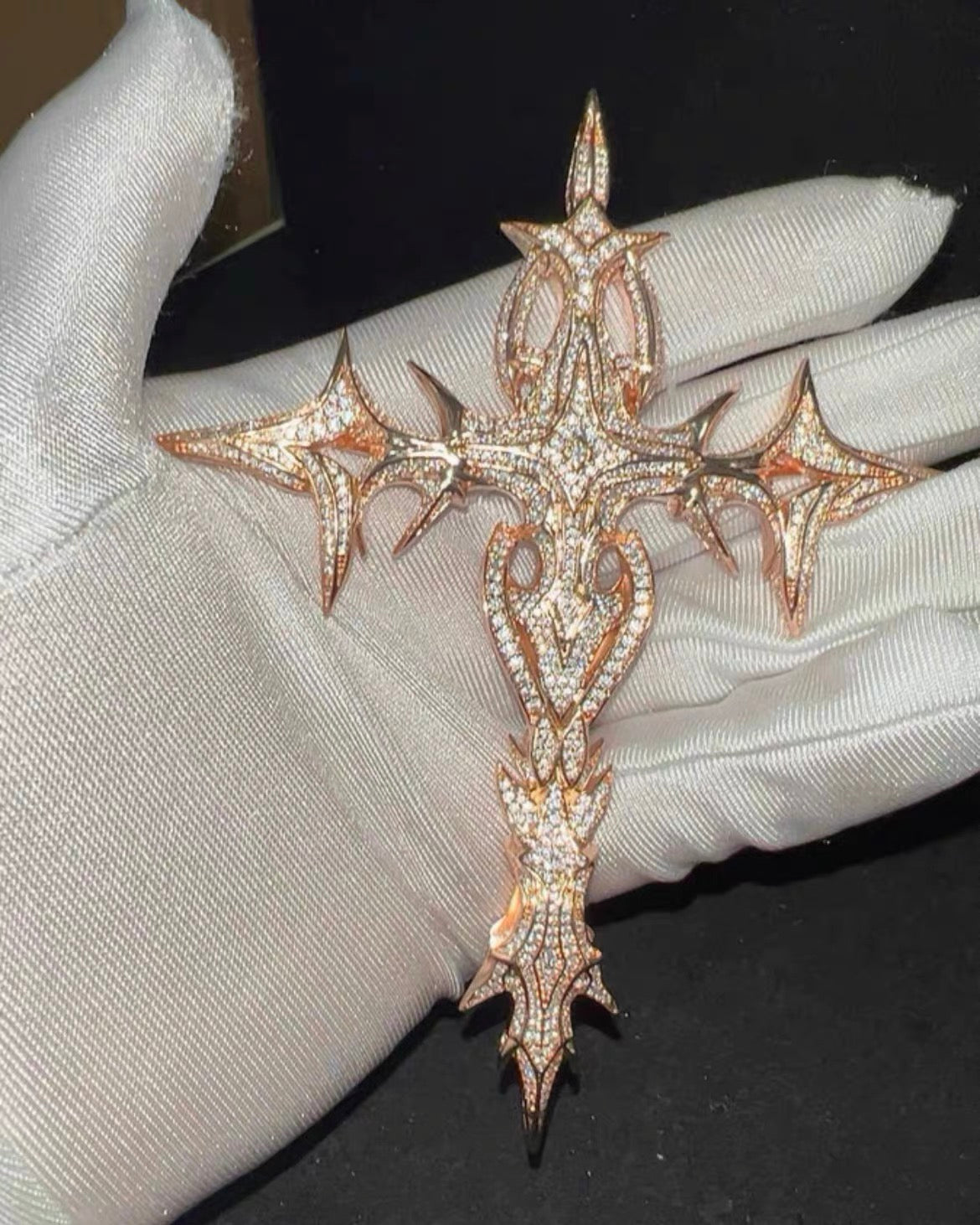 Destroy Lonely's “Prince of Darkness” Cross is one of the most striking pieces of jewelry connected to his dark and gothic aesthetic.