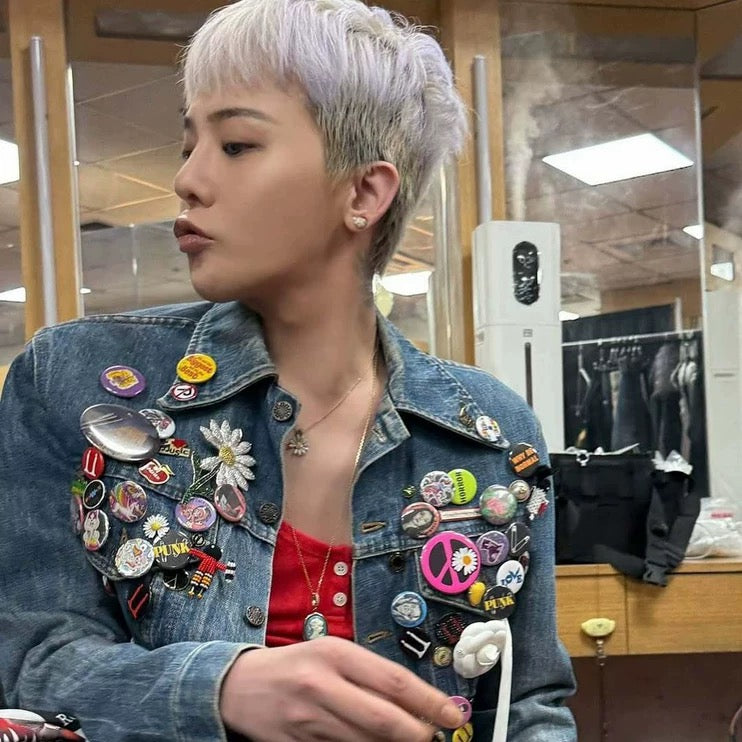 custom gdragon GD hello kitty stud earring diamond red Sanrio HELLO KITTY diamond peaceminusone fully iced stud earring benballer ifandco kylie jenner travis cardi b