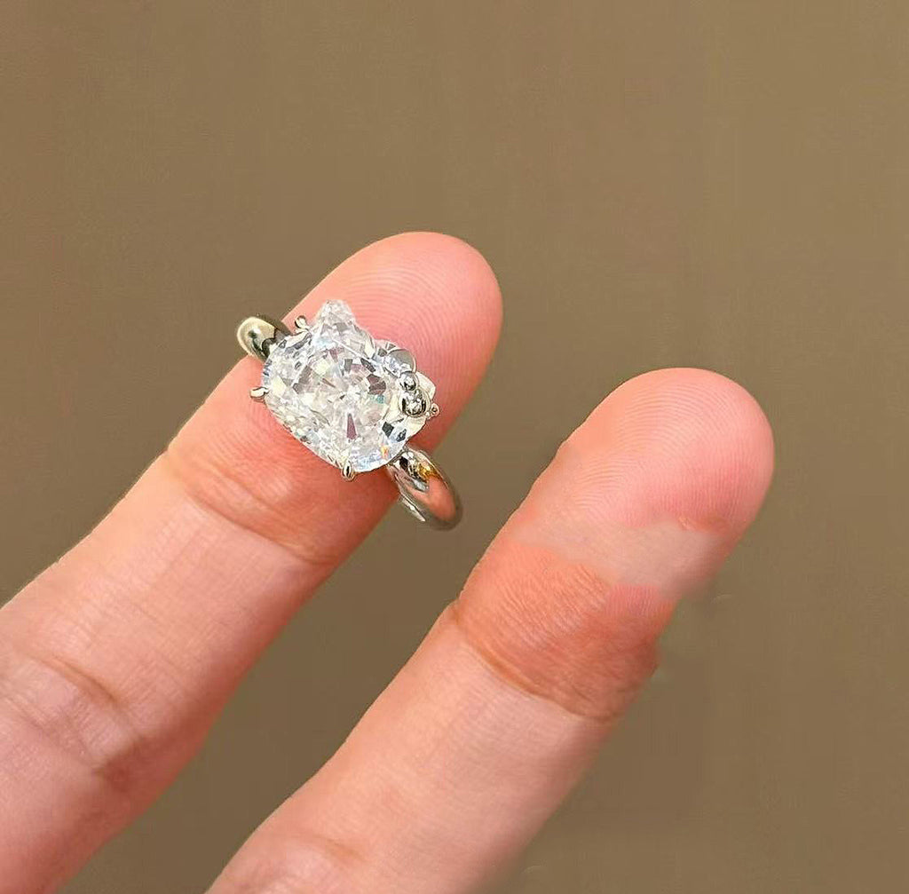 Hello Kitty lab cut diamond ring - White gold