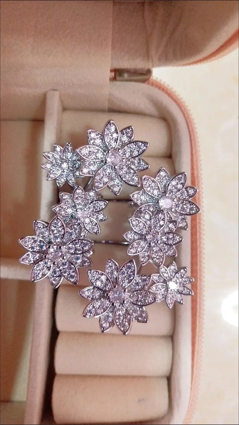 van cleef floral diamond ring cluster ring silver white gold inexpensive luxury diamond buy sell