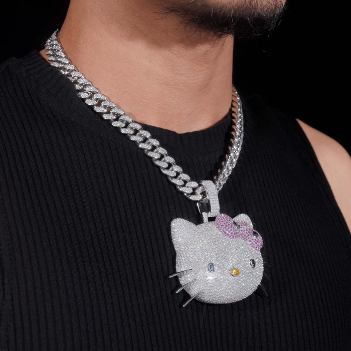 Back in the Fab Lane. Kimora Lee Simmons Sanrio hello kitty diamond necklace 