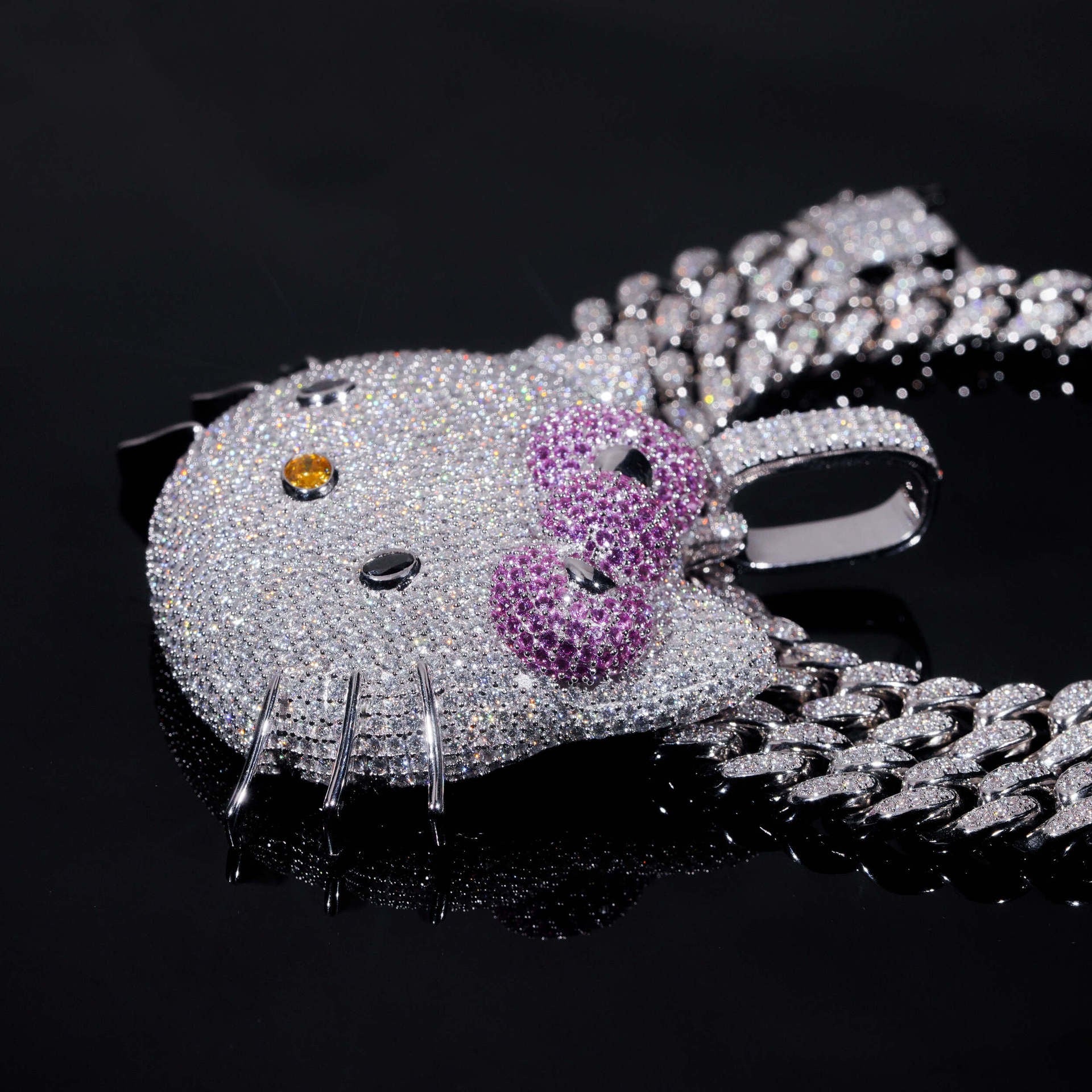 Back in the Fab Lane. Kimora Lee Simmons Sanrio hello kitty diamond necklace 