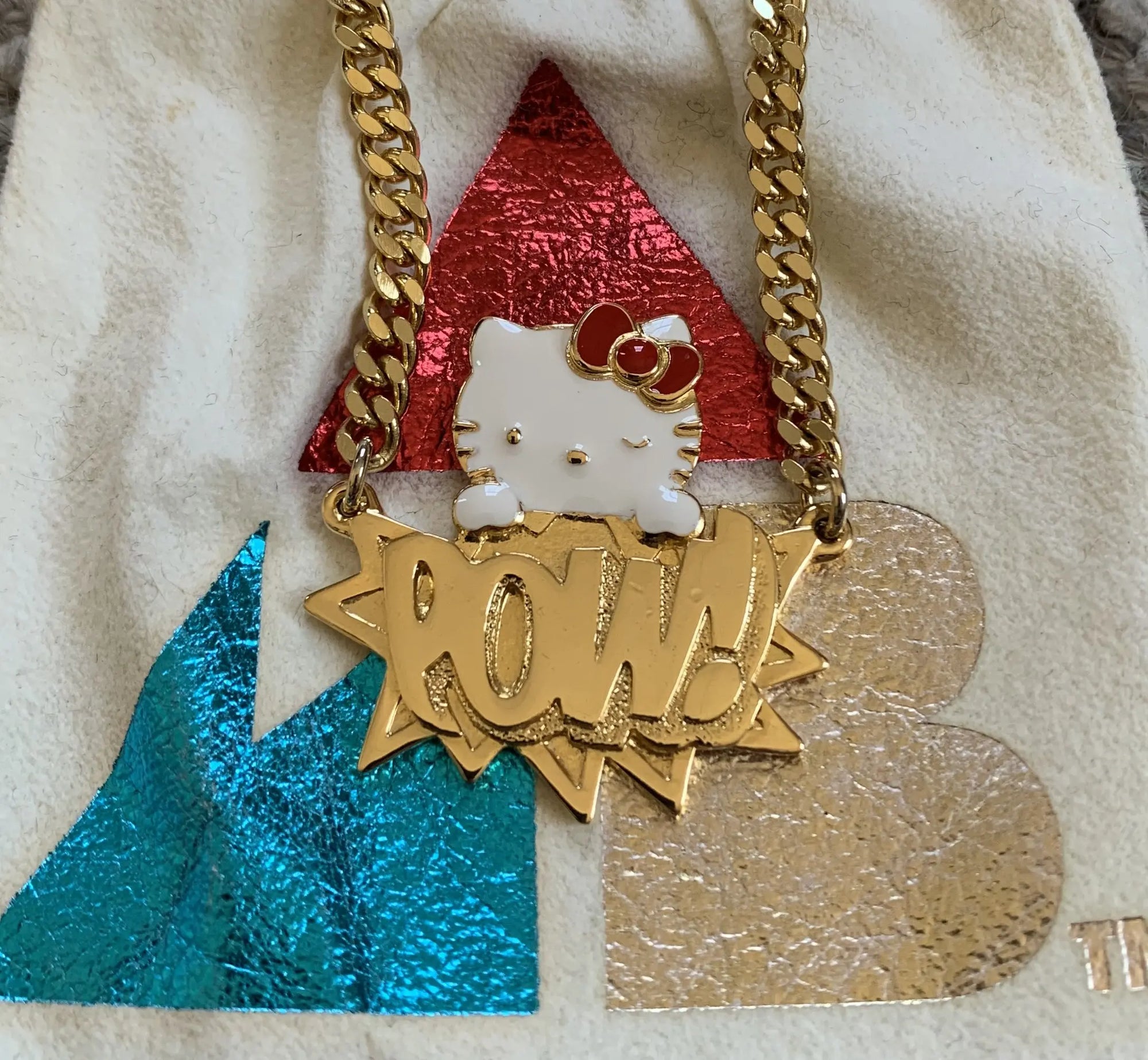 ambush hello kitty pow necklace sanrio kanye west CL 2NE1