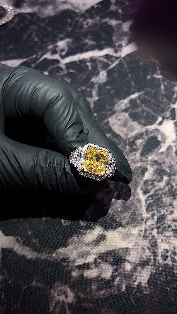 travis scott cactus jack ring free shipping worldwide diamond canary vvs win