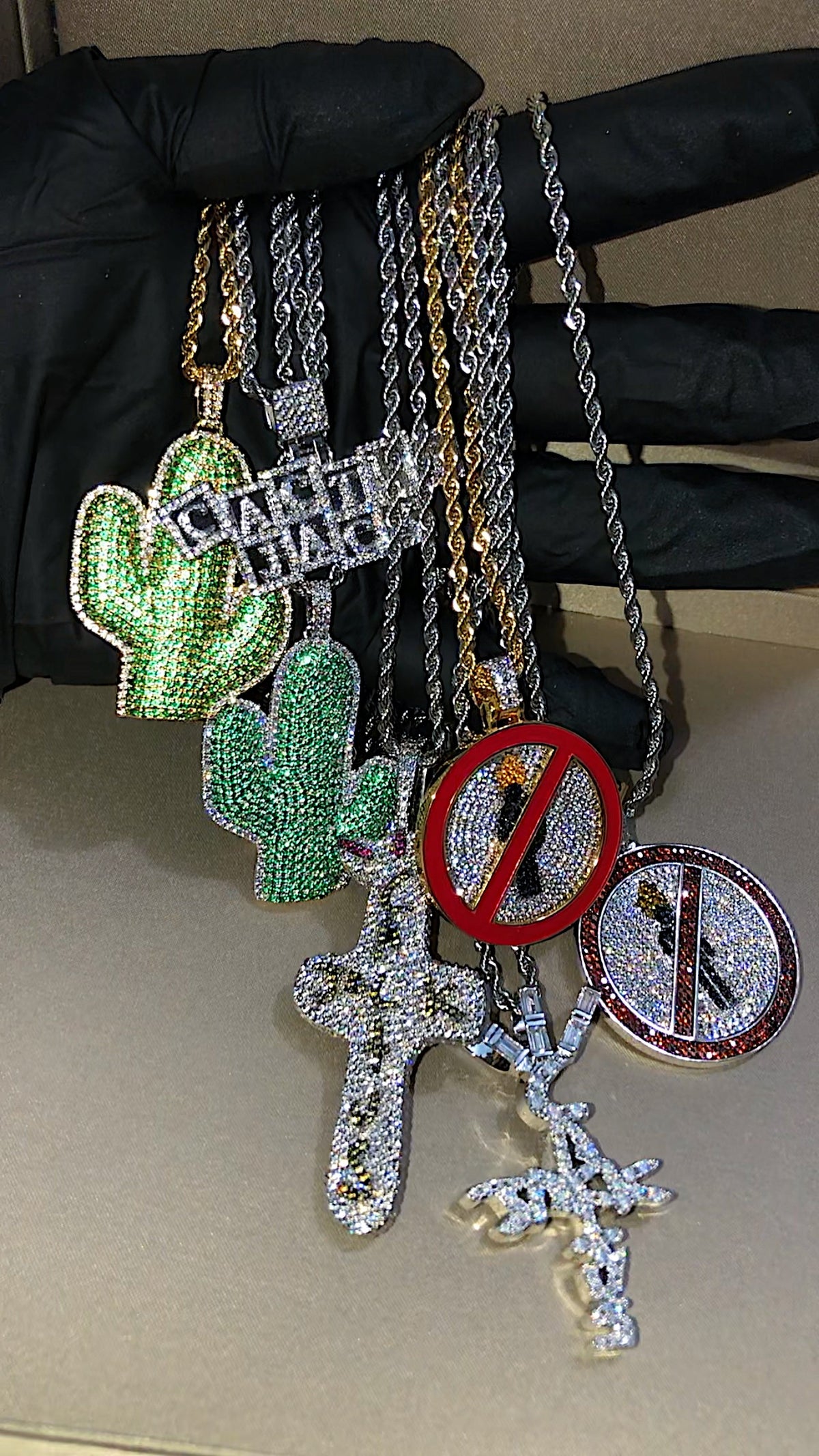 travis scott laflame no bystanders chain necklace pendant astroworld
