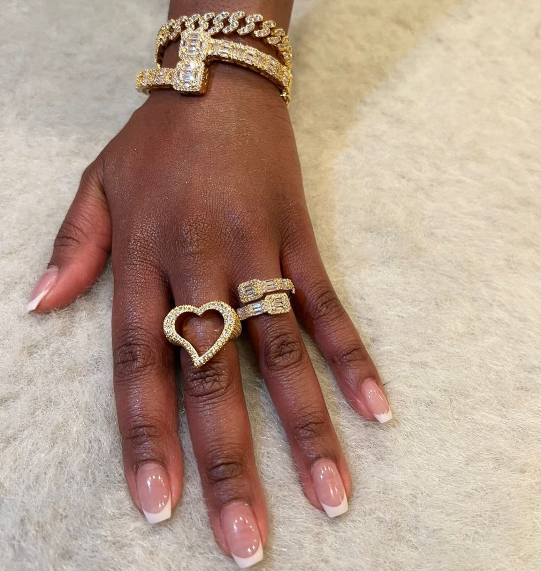 Fully iced hollow heart ring White Gold fashion nova shein coachella diamond ring hip hop jewelry rapper 
