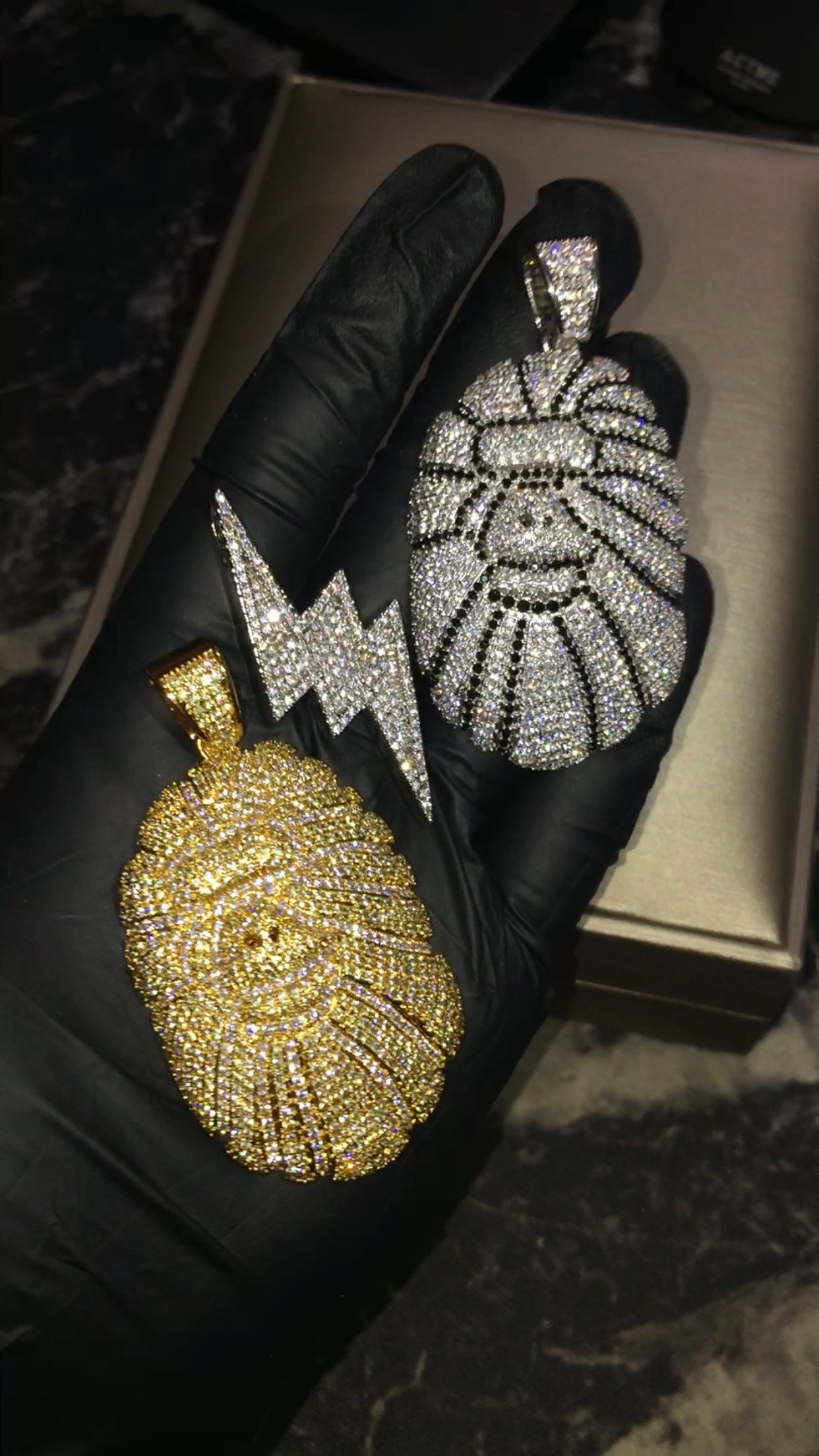 Nigo bape vintage ape head necklace pendant chain ifandco travis scott chris brown shopgld kingice
