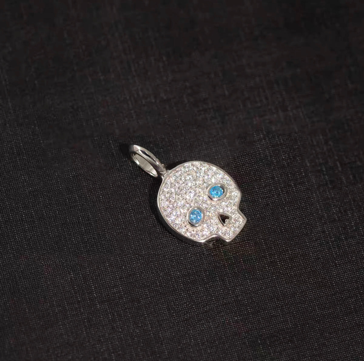 Fully iced skull pendant necklace chain diamond ifandco nano eyefunny