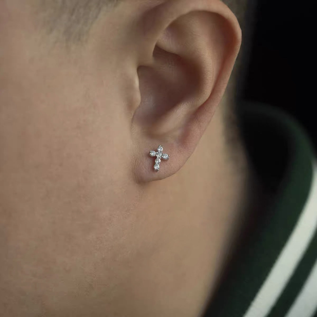 Pico 18k cross stud earring