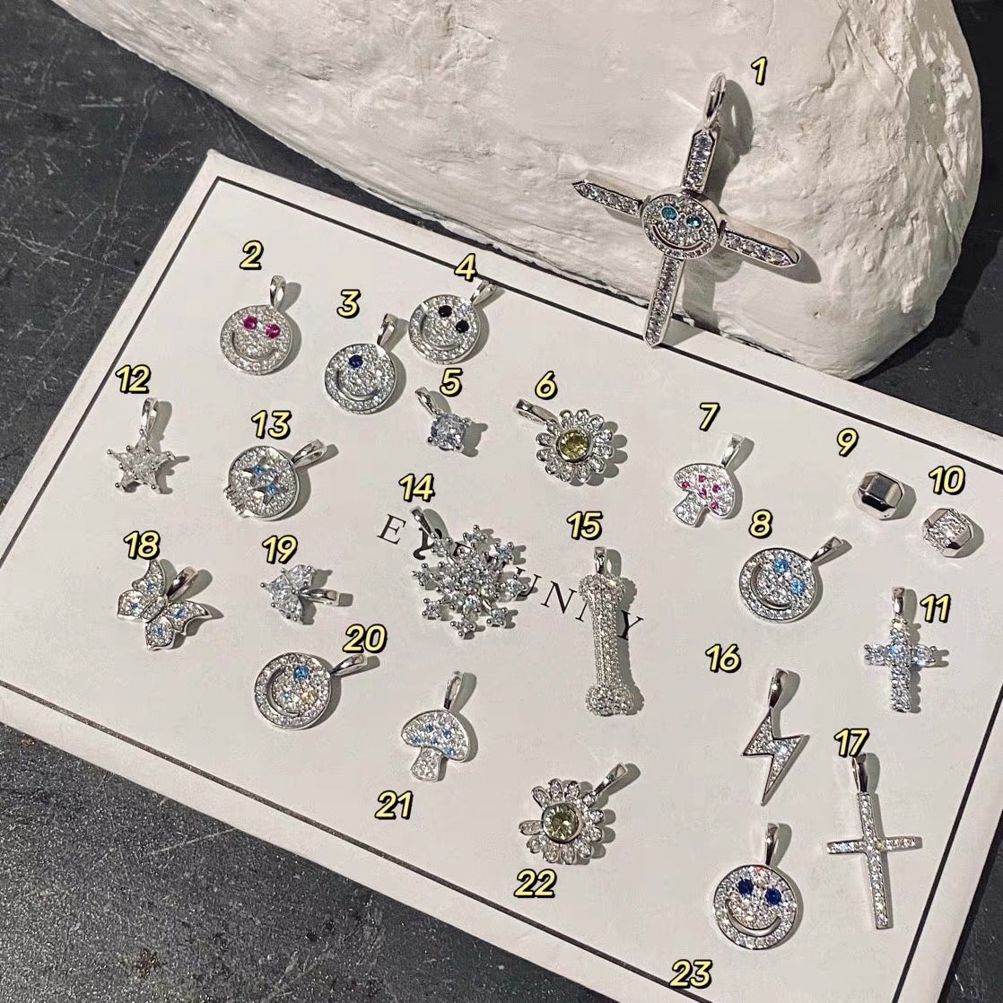 EYEFUNNY smiling face pendant necklace chain diamond vvs アイファニー POGGY KIM JONES VIRGIL JBALVIN