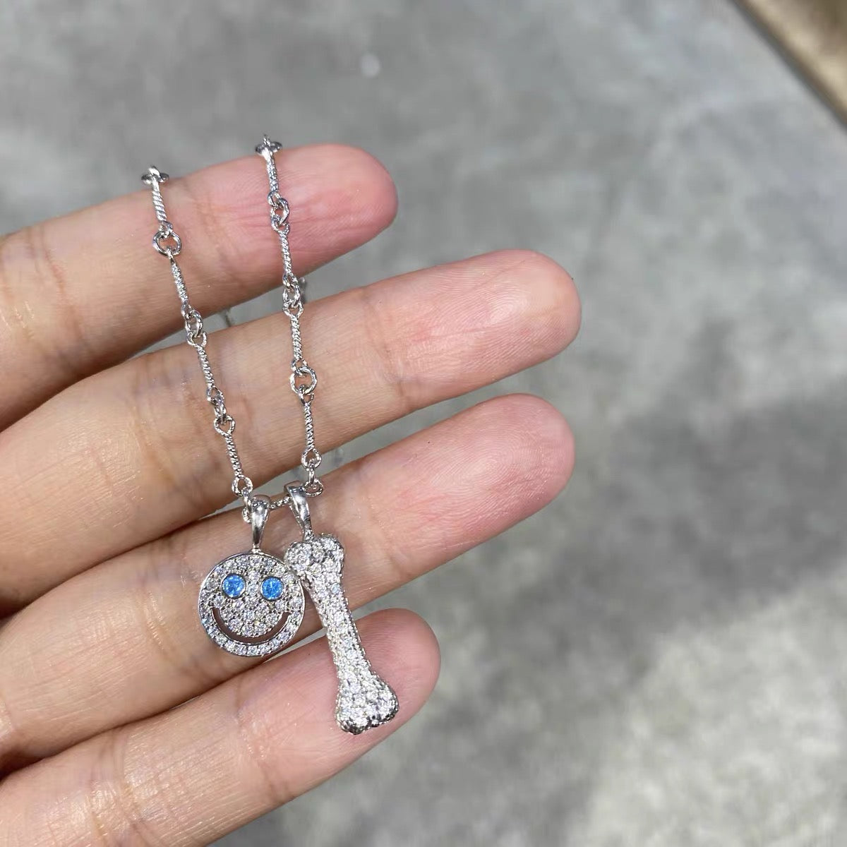 EYEFUNNY smiling face pendant necklace chain diamond vvs アイファニー