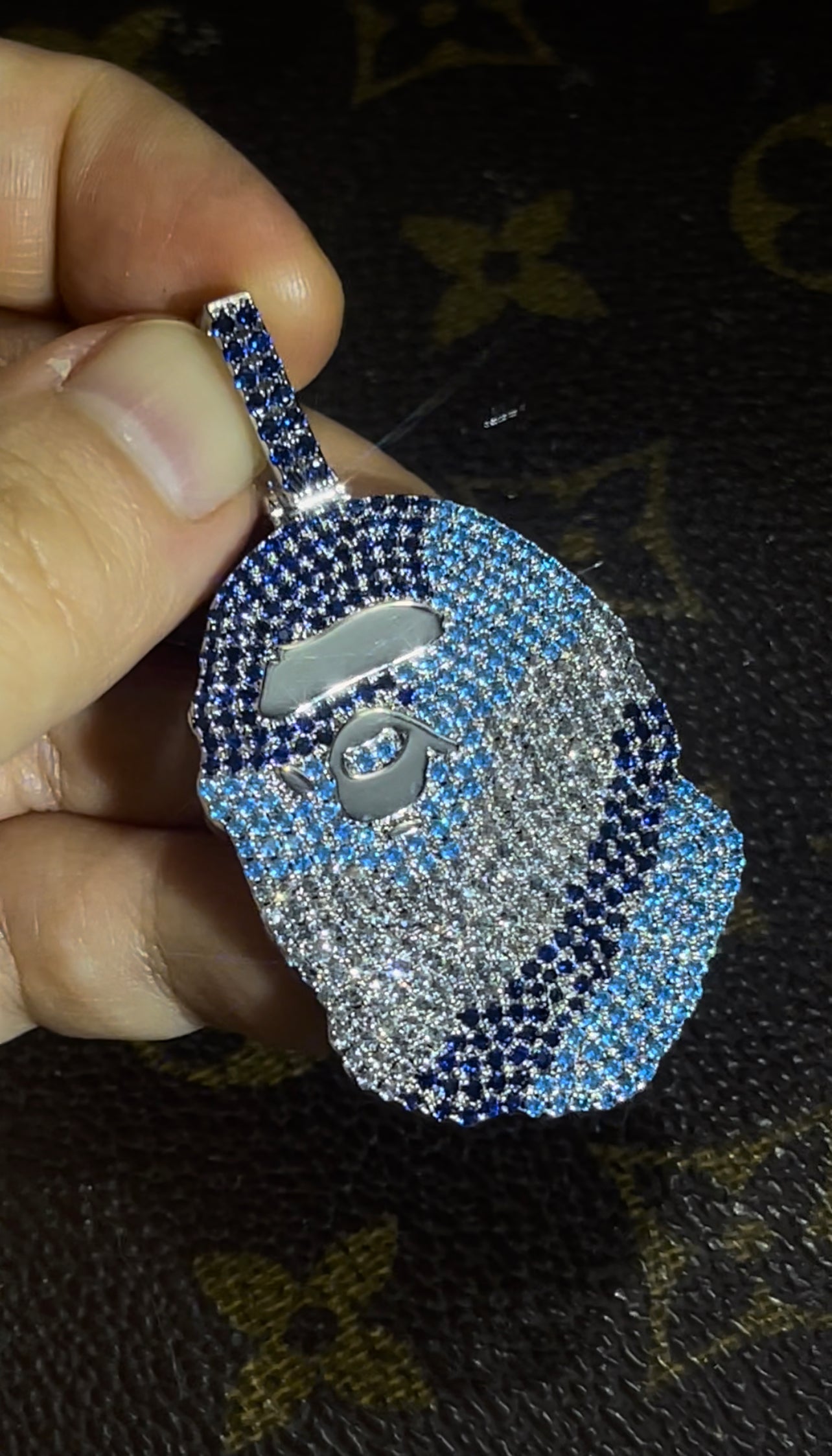 ベイプ パーカー bathing ape bape diamond pendant necklace chain ifandco kidcudi ben baller nft bapetaverse buy eth 