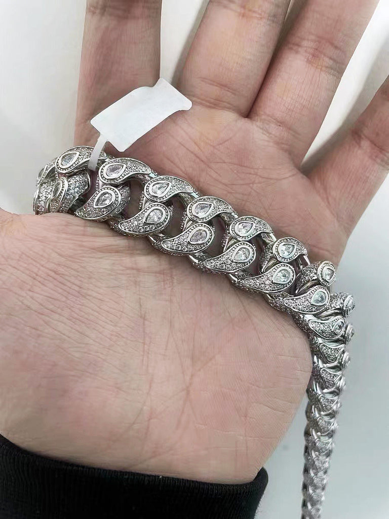 fully iced bandana cuban links diamond necklace chain blueface rapper custom jewelers Avianne