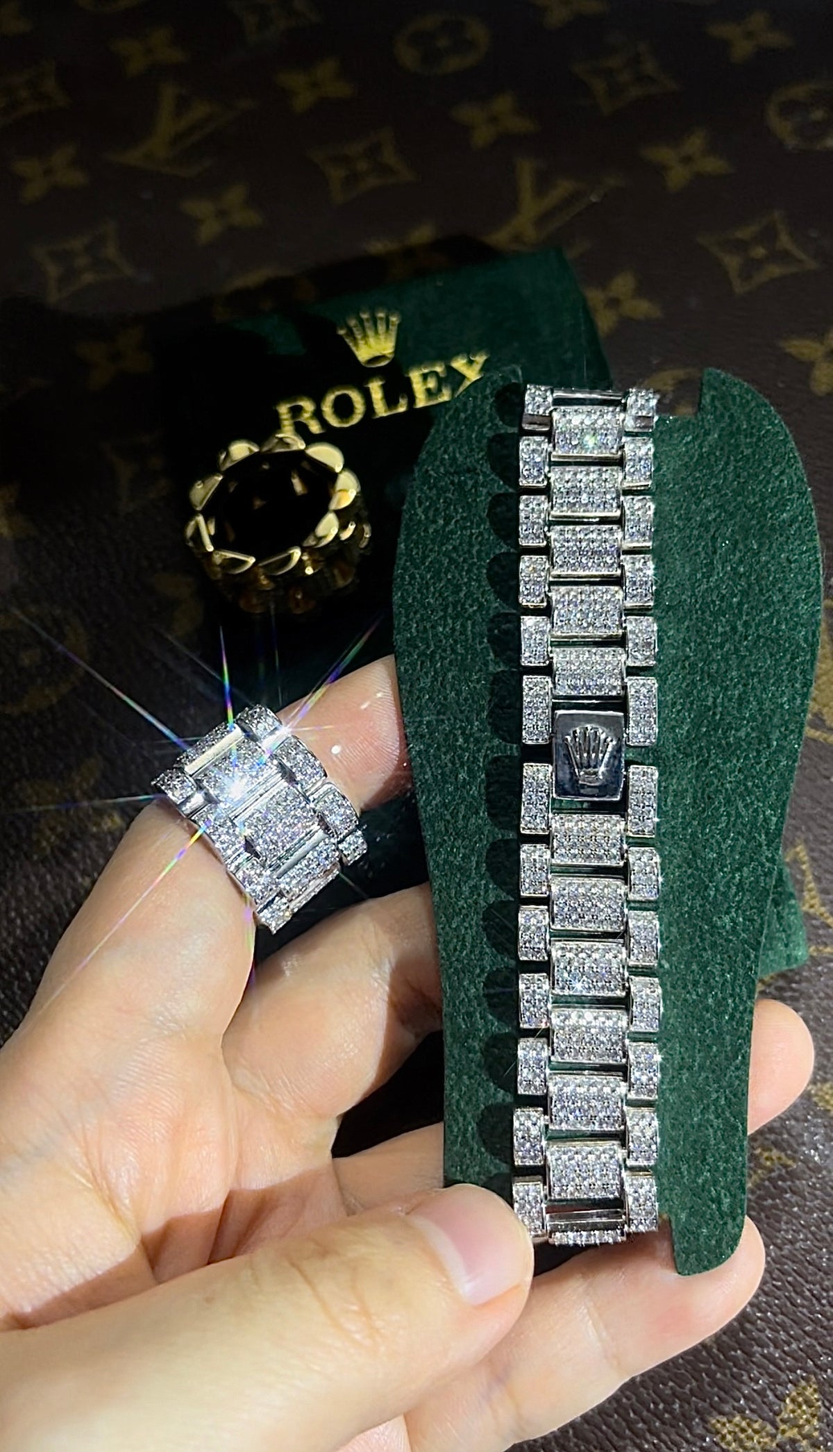 Fully iced Presidential ring - Silver