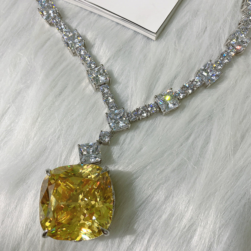 Beyoncé's Tiffany &amp; Co diamond necklace is worth $30 million harpersbazaar.com tiffany yellow diamond necklace beyonce' from The 128-carat yellow diamond was worn by Hepburn during the Breakfast At Tiffany's press tour in 1961, and was seen again on Lady Gaga
