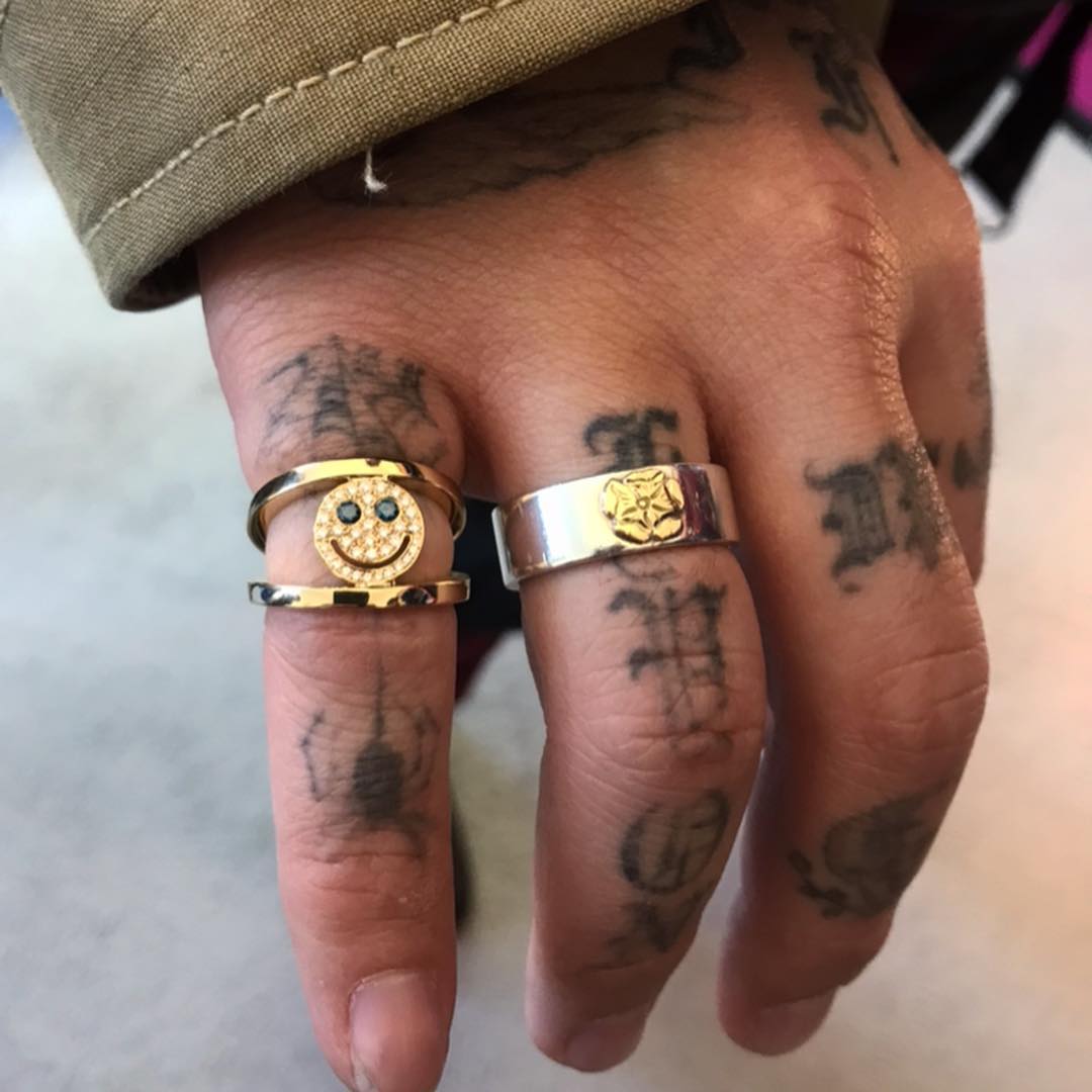 eyefunny ring smiling dace diamond jbalvin virgil offwhite hypebeast