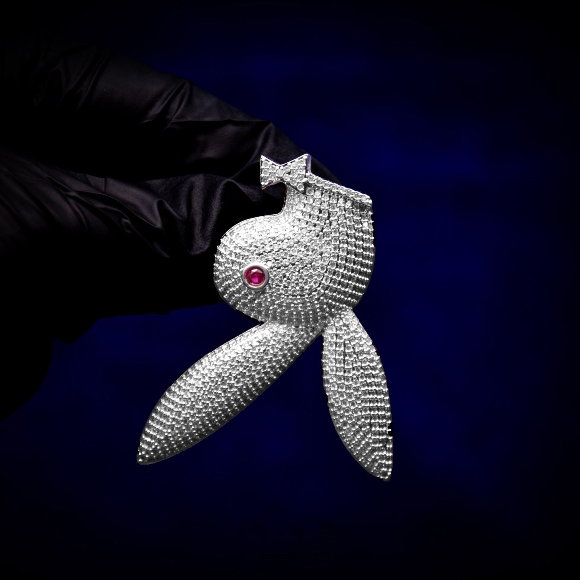 playboi carti playboy bunny upside down pendant necklace chain as seen on blac chyna dating snapchat