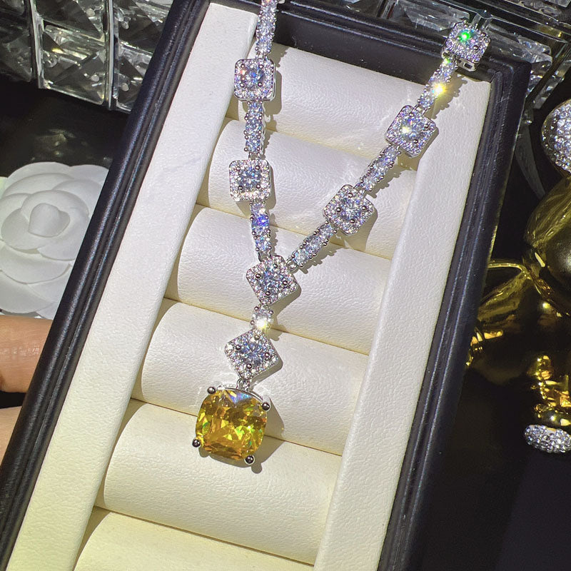 Beyoncé's Tiffany &amp; Co diamond necklace is worth $30 million harpersbazaar.com tiffany yellow diamond necklace beyonce' from The 128-carat yellow diamond was worn by Hepburn during the Breakfast At Tiffany's press tour in 1961, and was seen again on Lady Gaga 