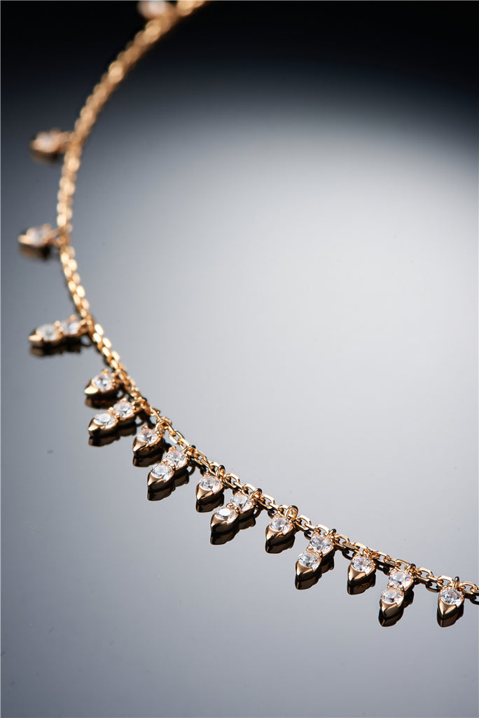 Kylie Jenner Tiffany diamonds dangling choker chain necklace