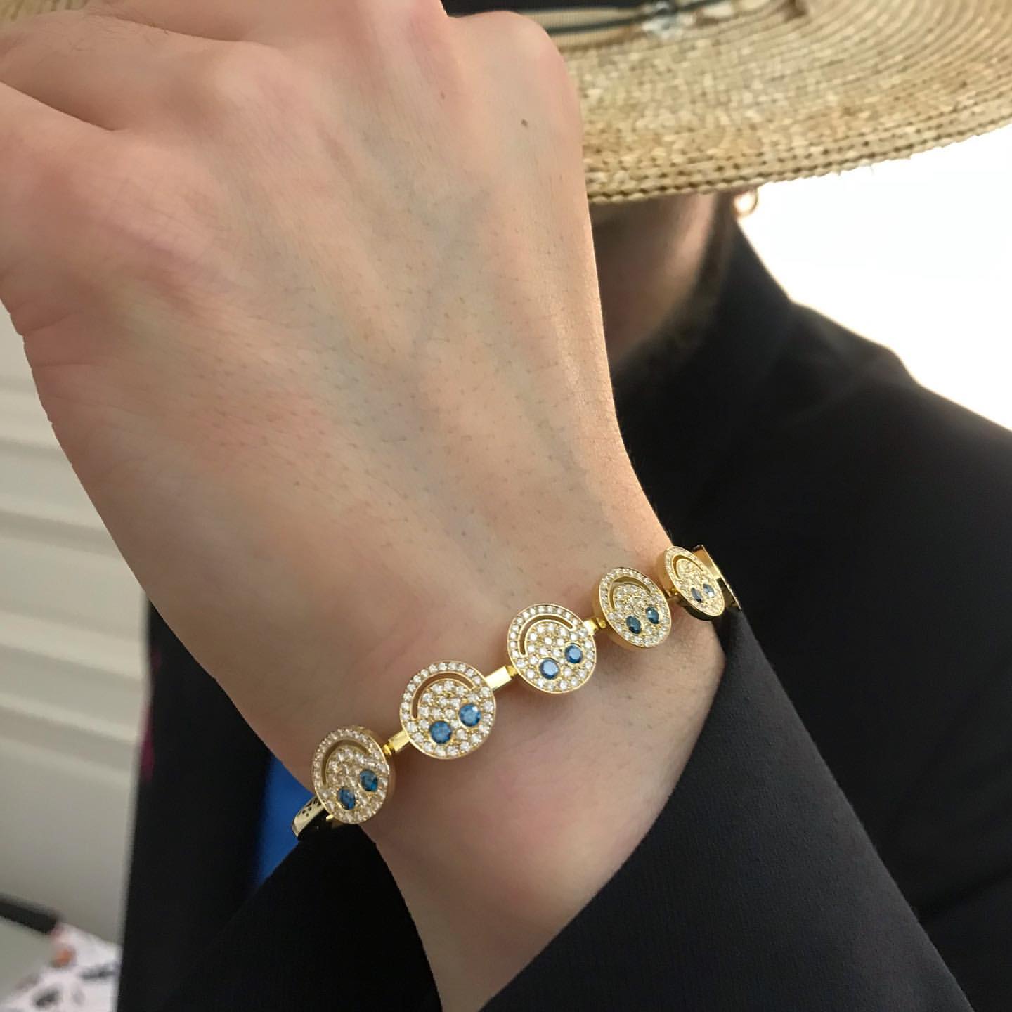 EYEFUNNY smiling face bangle bracelet smiley diamond vvs アイファニー POGGY KIM JONES VIRGIL JBALVIN