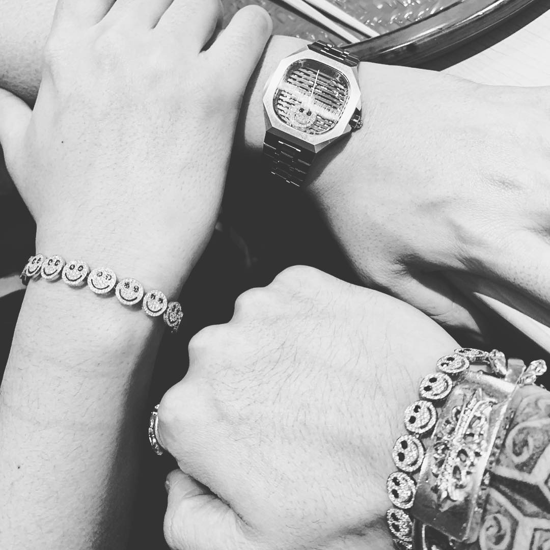 EYEFUNNY smiling face bangle bracelet smiley diamond vvs アイファニー POGGY KIM JONES VIRGIL JBALVIN