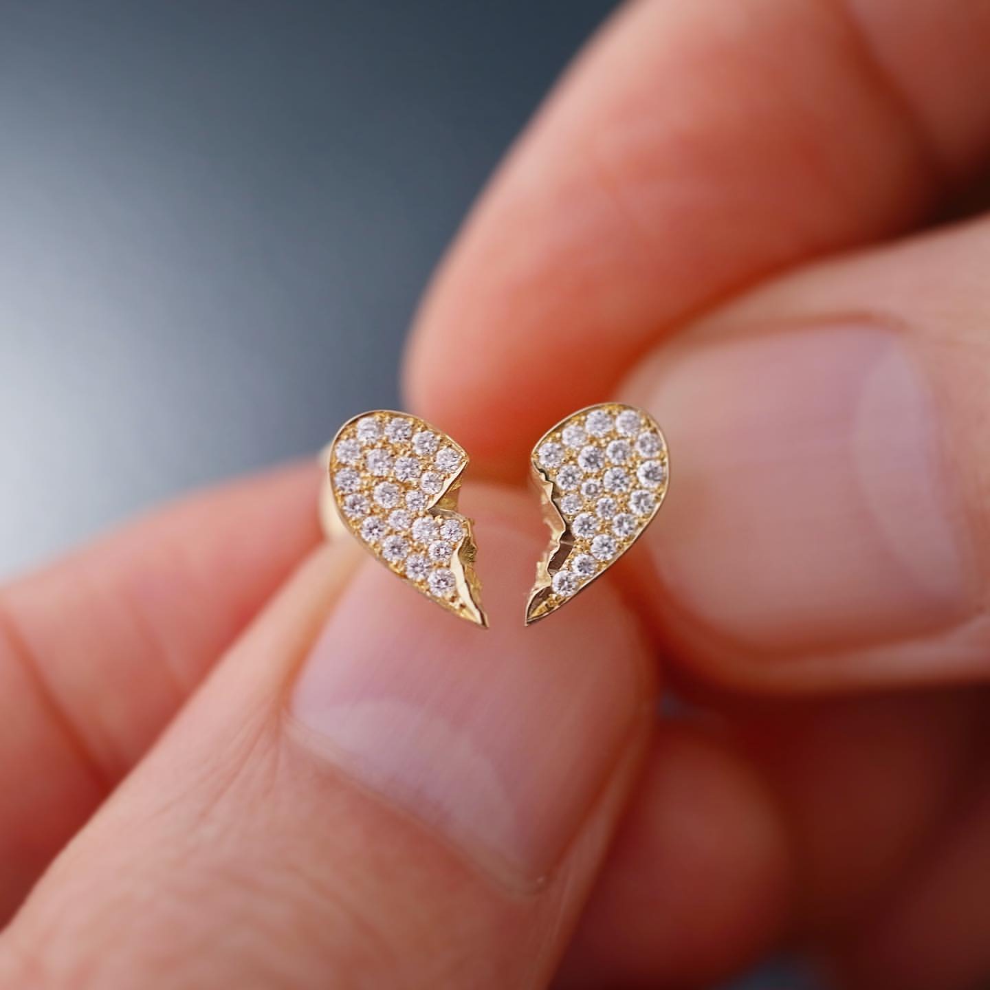 eyefunny broken heart stud earring as seen on jbalvin chain アイファニー EYEFUNNY 高価買取強化中 ブランド買取のRINKAN