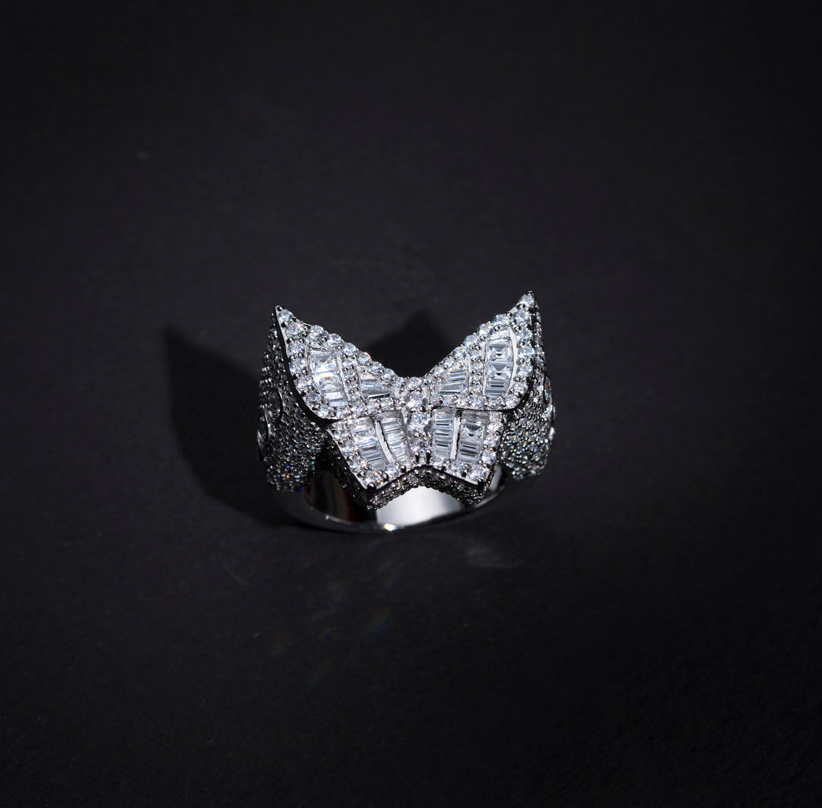 ian connor baguette butterfly ring icebox ianconnorsrevenge vvs diamond