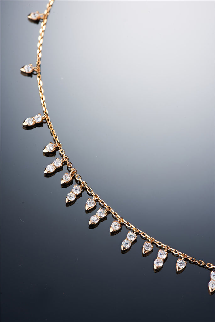 Kylie Jenner Tiffany diamonds dangling choker chain necklace