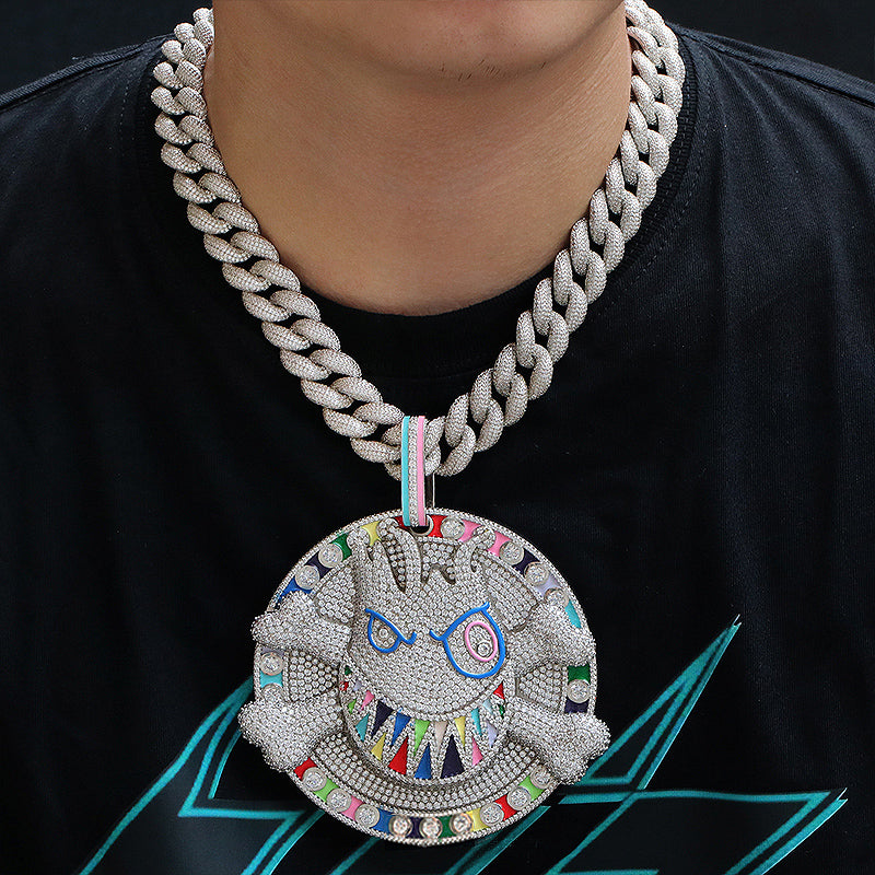 TravisScott Gets New "Flame Boy" CHAIN Ready To Drop Album With 