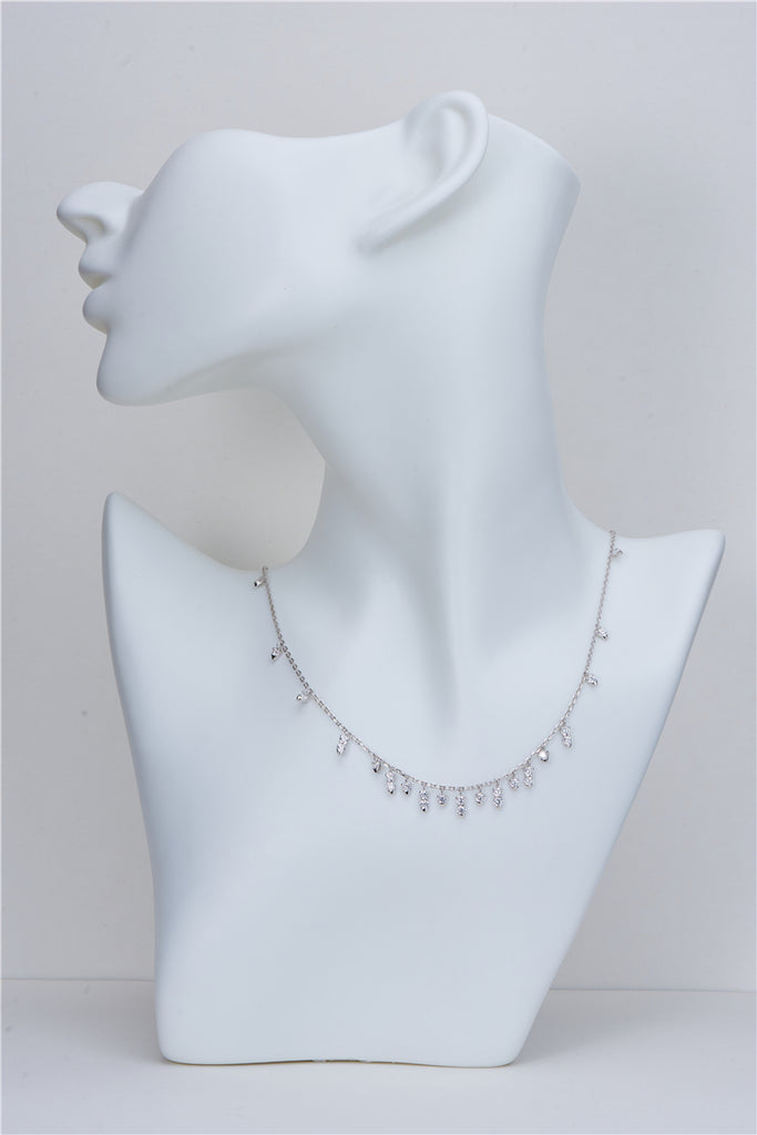 Kylie Jenner Tiffany diamonds dangling choker chain necklace