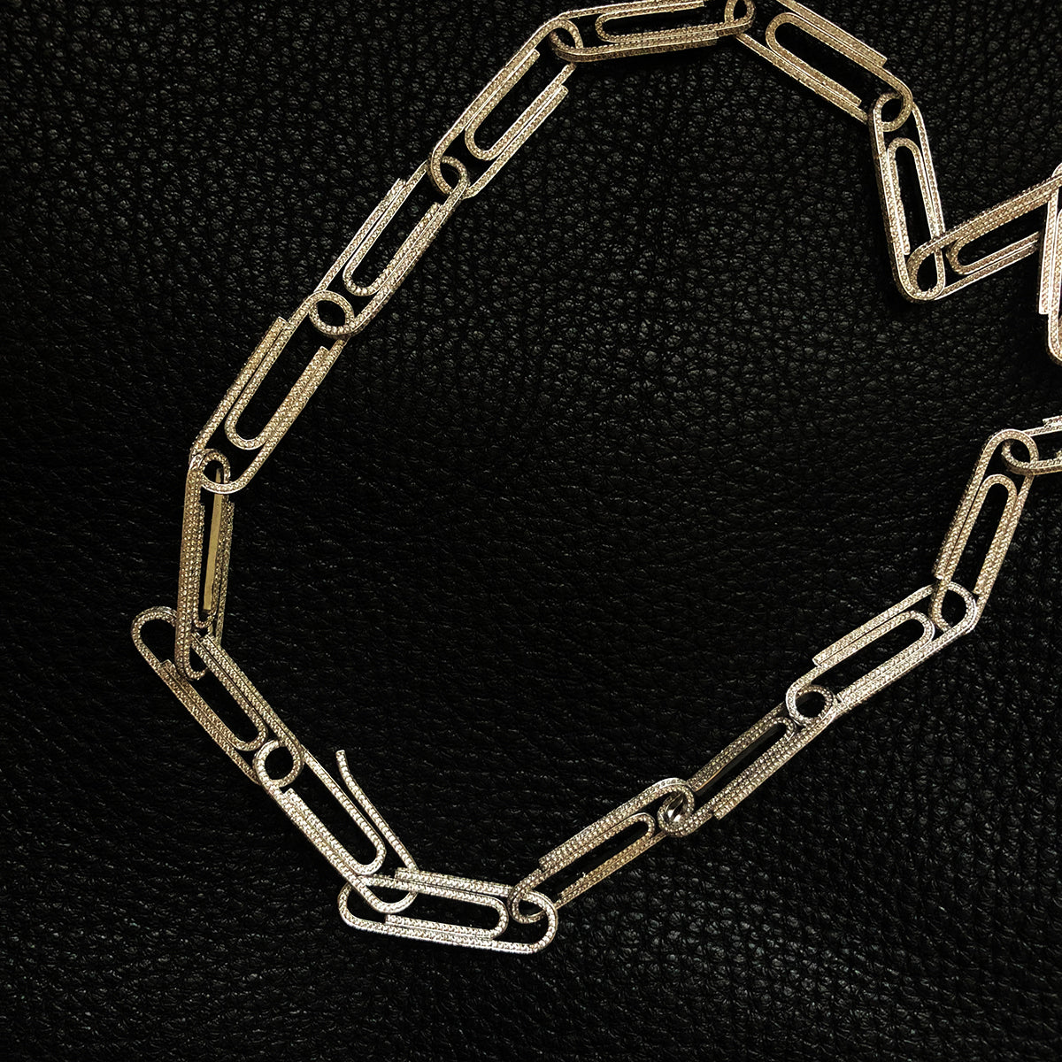 paper clip links jacob &amp; co virgil abloh offwhite alike necklace chain link diamond travis scott silver white gold buy