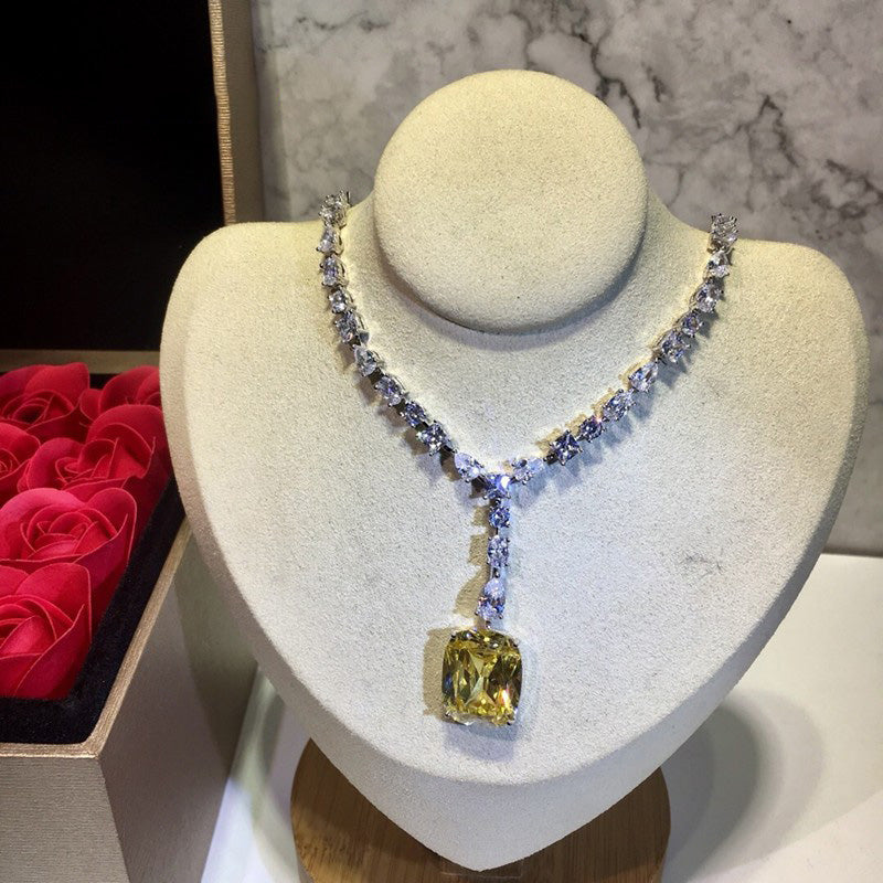 Beyoncé's Tiffany & Co diamond necklace is worth $30 million harpersbazaar.com tiffany yellow diamond necklace beyonce' from The 128-carat yellow diamond was worn by Hepburn during the Breakfast At Tiffany's press tour in 1961, and was seen again on Lady Gaga