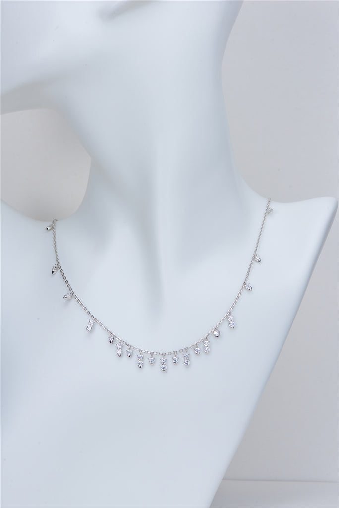Kylie Jenner Tiffany diamonds dangling choker chain necklace