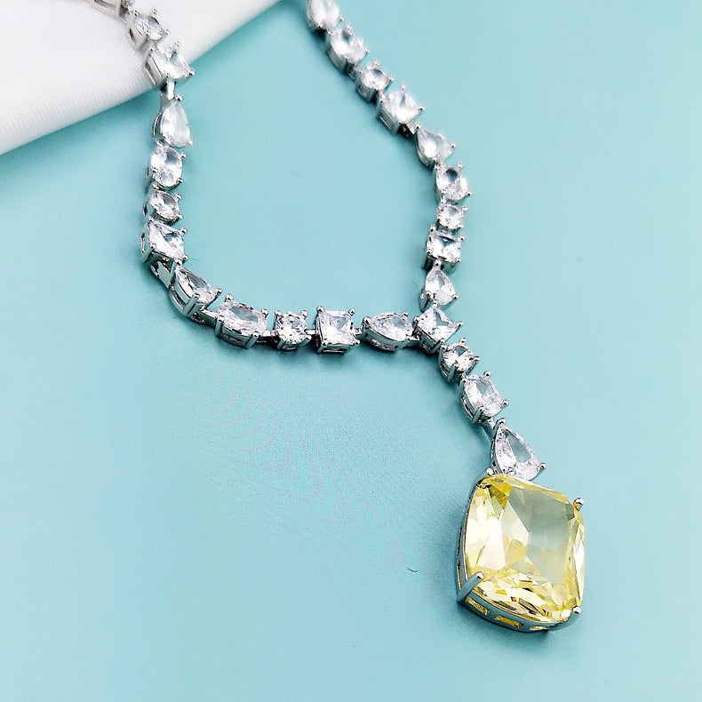 Beyoncé's Tiffany &amp; Co diamond necklace is worth $30 million harpersbazaar.com tiffany yellow diamond necklace beyonce' from The 128-carat yellow diamond was worn by Hepburn during the Breakfast At Tiffany's press tour in 1961, and was seen again on Lady Gaga